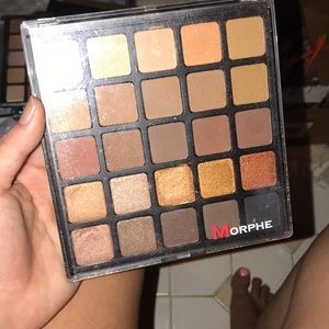 morphe eyeshadow palette (25a)